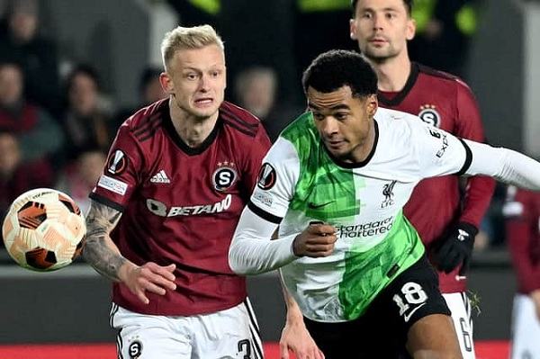 3h00 ngày 15/3, sân Anfield, lượt về vòng 1/8 Europa League, Liverpool vs Sparta Praha: Chạy đà cho derby nước Anh