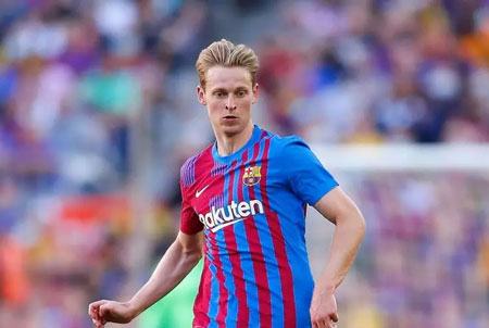 De Jong được khuyên kiện Barca ra tòa