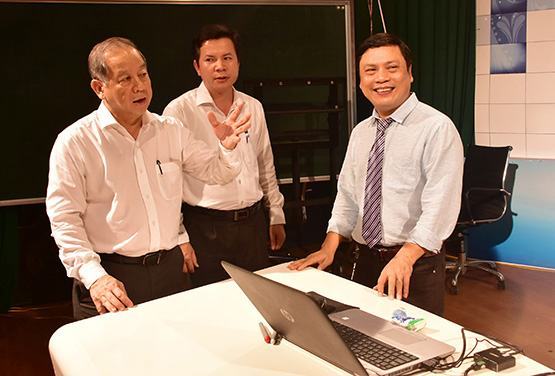 Dạy học qua truyền hình: Phải đảm bảo kiến thức trong khung chương trình