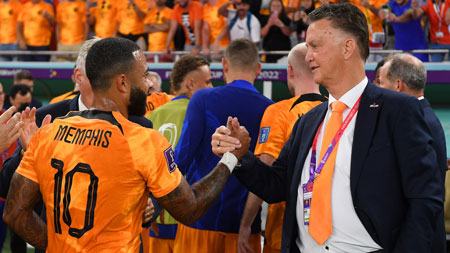 MU có thể ký Memphis Depay giá rẻ không ngờ