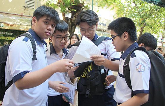 Tuyển sinh 10 tại TP.HCM: Điểm chuẩn có thể biến động