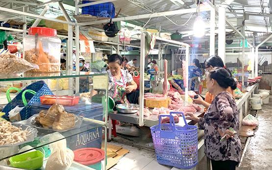 Đảm bảo hàng tiêu dùng cho người dân