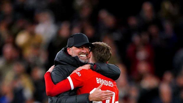 Klopp bật mí chiêu giúp Liverpool thắng ngược Fulham trong 3 phút