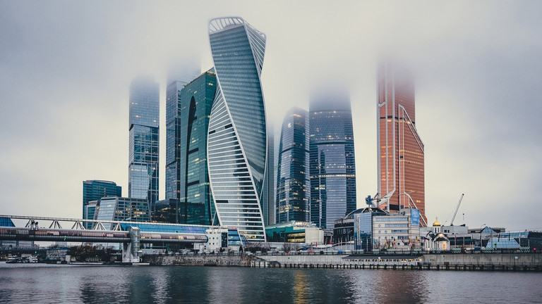 EU dự báo bất ngờ về kinh tế Nga hậu chiến sự Ukraina