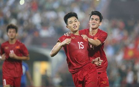 Olympic Việt Nam đấu Mông Cổ: Thắng đẹp ngày ra quân