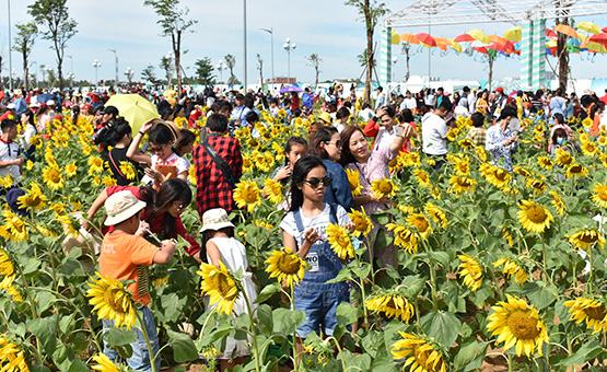 Chơi lễ: Vui và… mệt