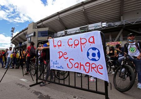 Argentina ‘đóng cửa’ bóng đá, số phận giải Copa America 2021 treo lơ lửng!