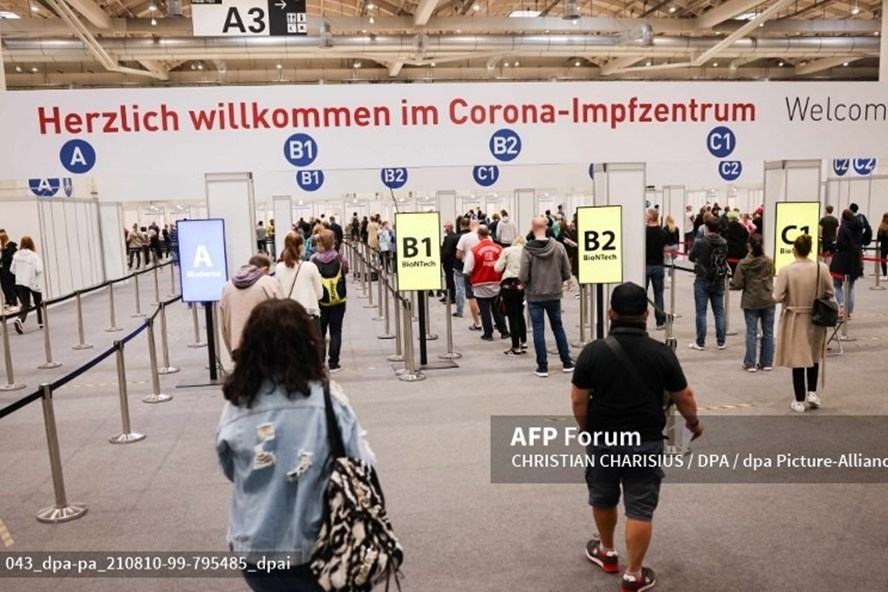 Gần 9.000 người Đức tiêm chủng lại vì y tá tráo vaccine