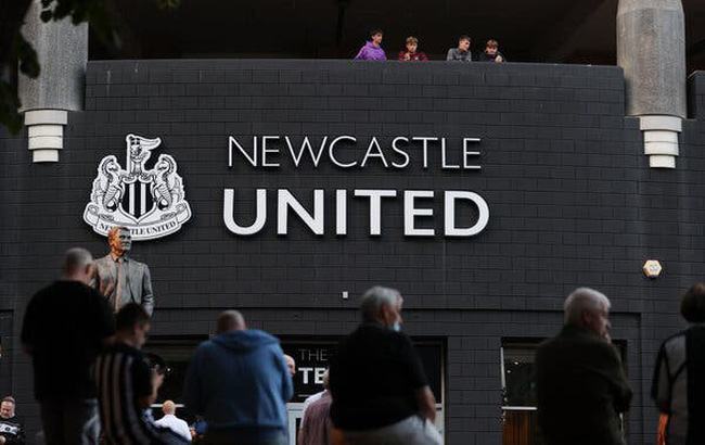 Newcastle United chính thức đổi chủ sau 14 năm