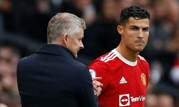 Ronaldo họp MU về Solskjaer, Real thưởng lớn Pogba