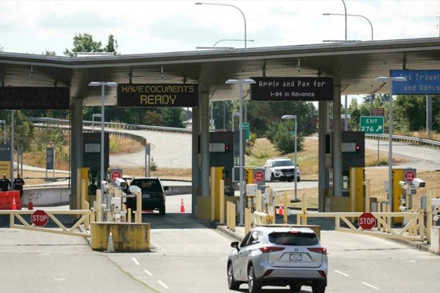 Biên giới Mỹ – Mexico vắng vẻ khi mở lại sau 20 tháng đóng cửa