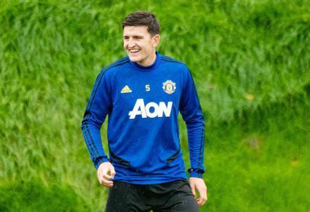 Harry Maguire từ chối lương khủng Man City để đến MU