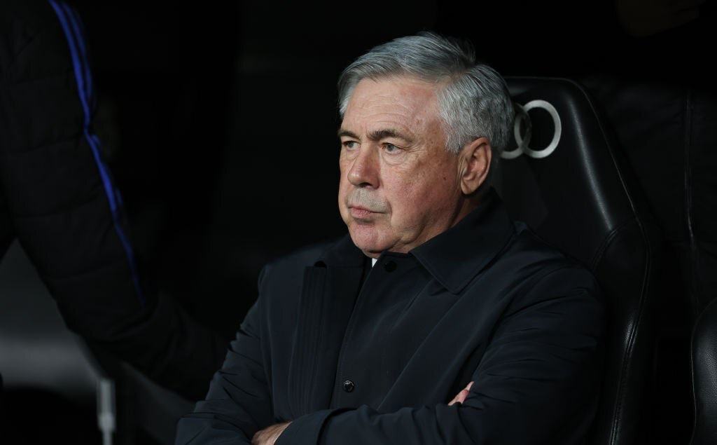 Ancelotti lý giải nguyên nhân để Modric đá tiền đạo