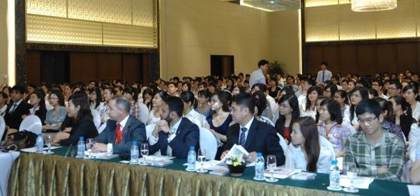 400 sinh viên Hà Nội tham gia chương trình: Cho tương lai thành công