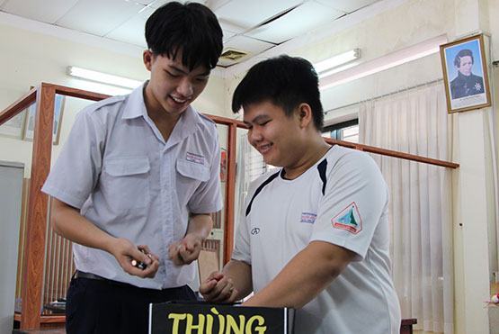 Học sinh kêu gọi bảo vệ môi trường