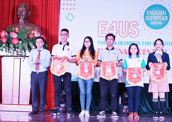 Chung kết Olympic tiếng Anh khu vực miền Trung