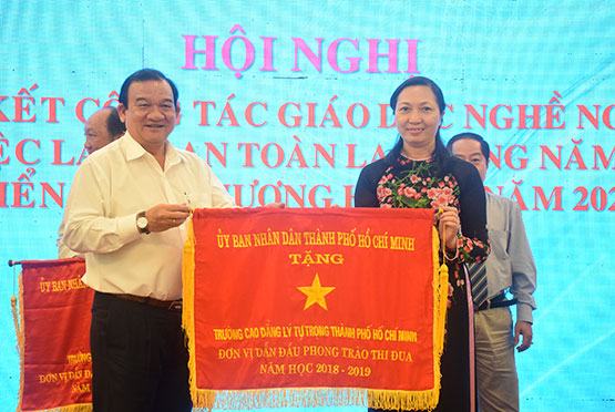 Giáo dục nghề nghiệp: Quan tâm lĩnh vực trí tuệ nhân tạo, quản lý đô thị