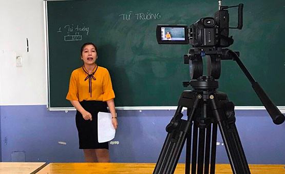 Học trực tuyến: Kẻ xấu xâm nhập, đăng nội dung phản cảm