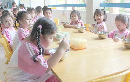 TP.HCM hướng đến bữa ăn an toàn cho HS