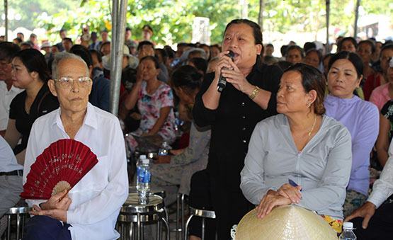 Chính quyền đối thoại với nhân dân: Chưa thống nhất phương án bãi rác Khánh Sơn