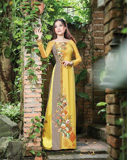 Thái Tuấn giới thiệu tính năng kháng khuẩn trên bộ sưu tập mới