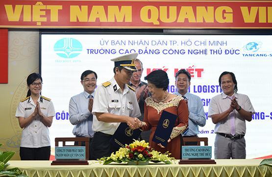 Ký kết hợp tác đào tạo ngành logistics