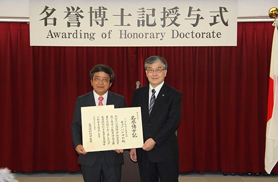ĐH Công nghệ Nagaoka (Nhật): Trao bằng tiến sĩ danh dự cho GS. Trần Văn Nam