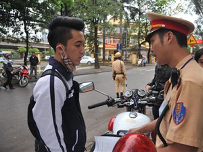 Quận 10: Triển khai nộp phạt vi phạm giao thông qua bưu điện