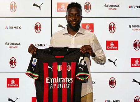 AC Milan chiêu mộ cầu thủ thứ hai