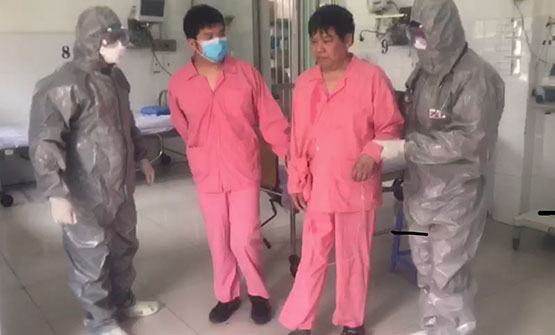 Tình người giữa tiền tuyến chống dịch