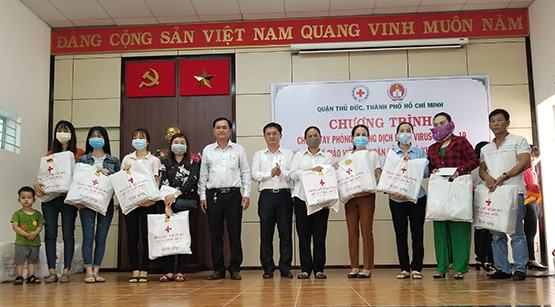 Hỗ trợ giáo viên khó khăn do dịch Covid-19