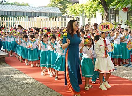 Tìm giải pháp chống ngập và quá tải trường học