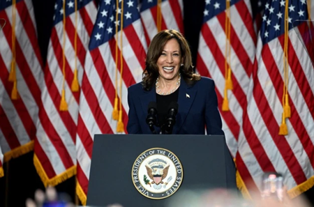 Vừa nhập cuộc, bà Kamala Harris dẫn trước ông Donald Trump trong khảo sát mới