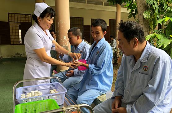 Khốn khổ với bệnh nhân tâm thần