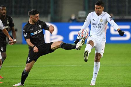 3h ngày 10/12, sân Alfredo di Stefano, Real vs Gladbach: Nghẹt thở đoạt vé