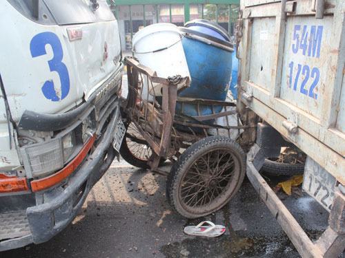 5 xe tông nhau liên hoàn trên Quốc lộ 1A