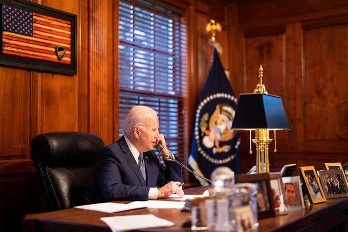 50 phút điện đàm căng thẳng giữa TT Biden và TT Putin