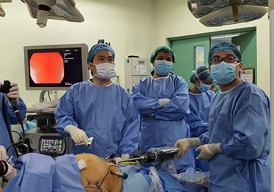 BV Bình Dân: Hỗ trợ đào tạo phẫu thuật bằng robot cho BV Philippines