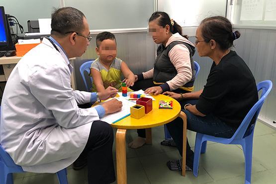 Con “quá ngoan”: Coi chừng bị tự kỷ