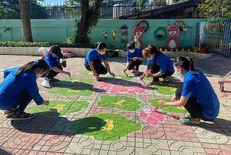 Thanh niên ngoại thành chung tay xây dựng nông thôn mới