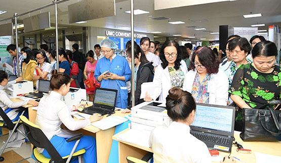 Thanh toán viện phí không dùng tiền mặt: 30 cơ sở y tế đã triển khai