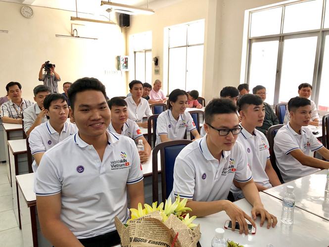 Những thí sinh chuẩn bị lên đường dự thi tay nghề ASEAN /// MỸ QUYÊN