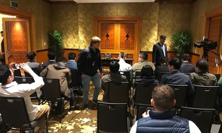 Quang cảnh buổi họp báo tại khách sạn Melia, Hà Nội của phái đoàn Triều Tiên. Ảnh: Giang Huy.
