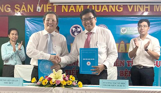 Ra quân hoạt động tình nguyện tiếp sức người bệnh