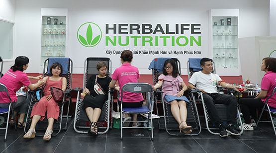 Nhân viên Herbalife hiến hơn 160 đơn vị máu