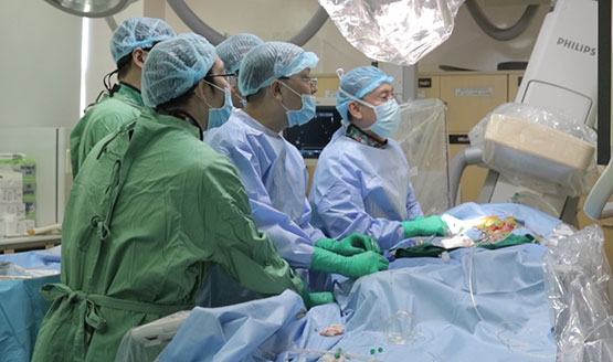 BV ĐH Y Dược TP.HCM: Độc lập thực hiện thay van động mạch chủ qua da