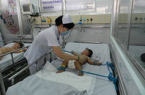 Bệnh truyền nhiễm vào cao điểm