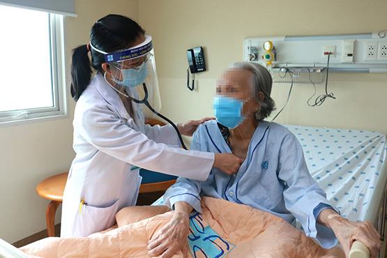 Phòng chống té ngã ở người cao tuổi