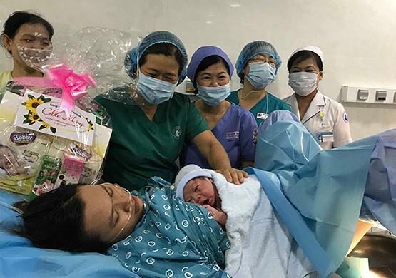 BV Từ Dũ: 4 trẻ chào đời lúc 0 giờ ngày 1-1-2019