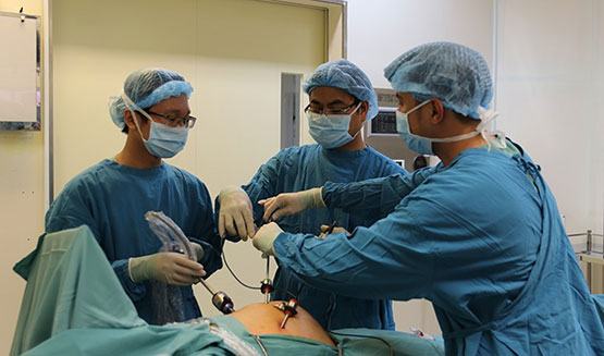 Thai phụ 33 tuần tuổi bị viêm ruột thừa cấp nguy hiểm